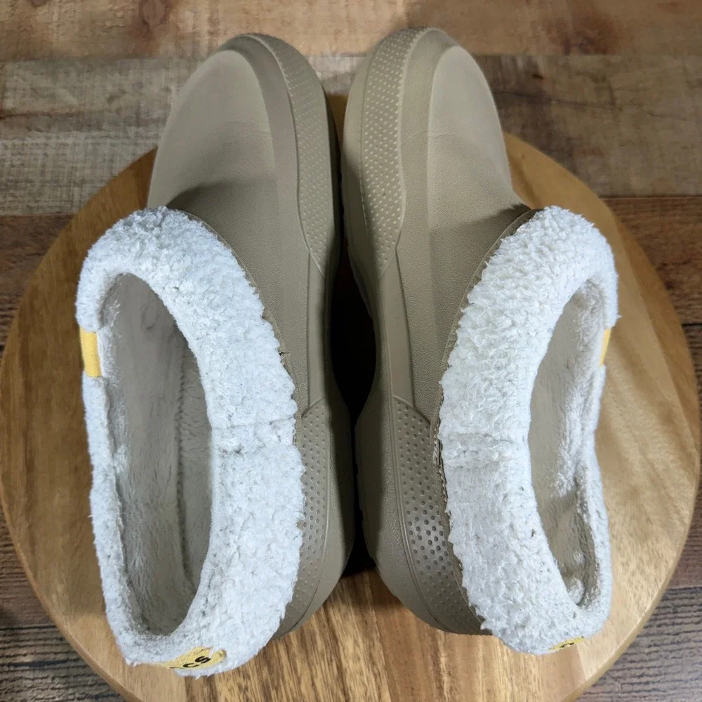 Crocs Clogs Men 10 Womens 12 Tan Shorty Clog Lined Faux Fur Sherpa Slip On Mules
